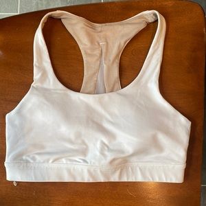 White lululemon sports bra